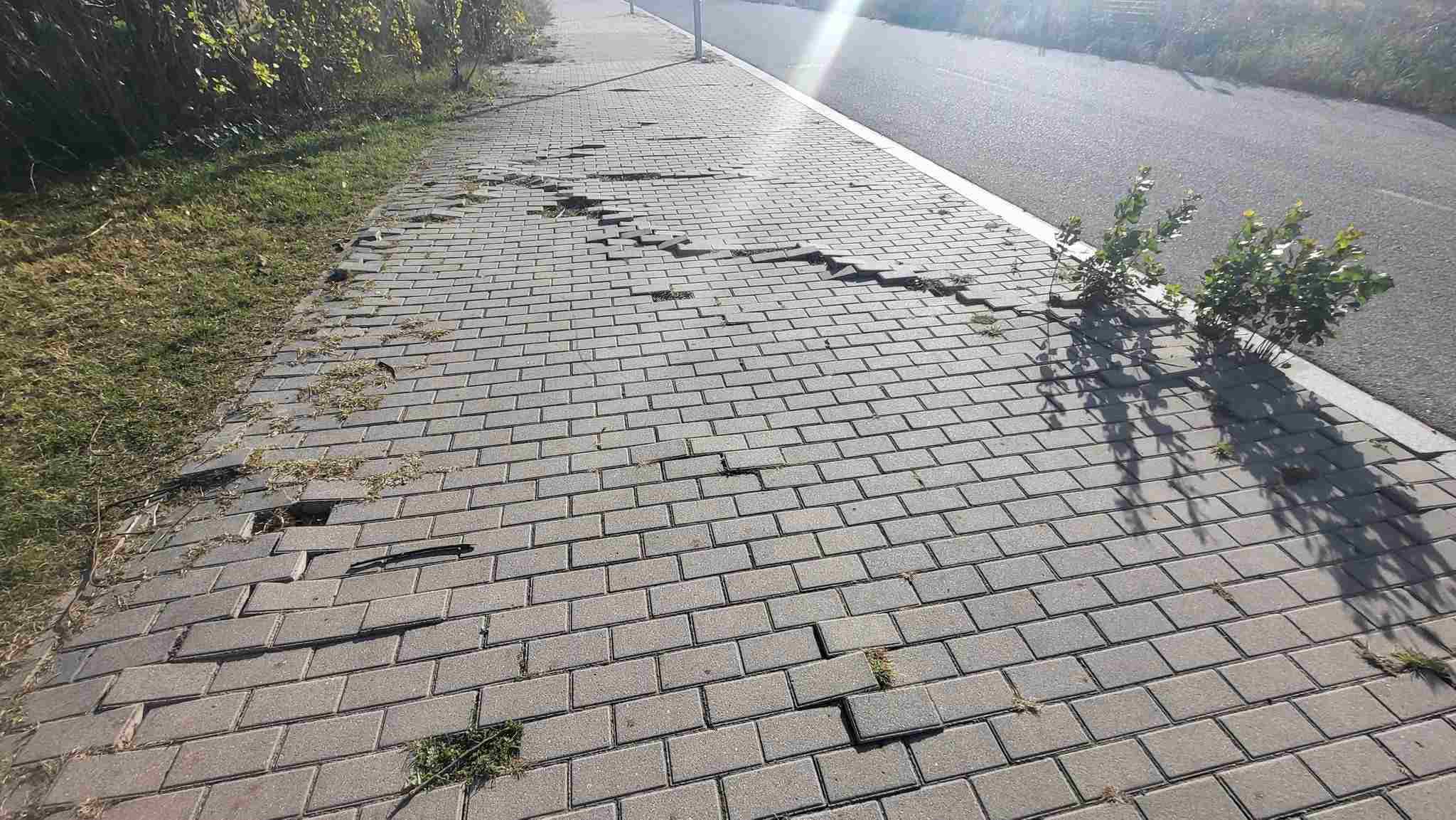 Calles y aceras de Salou: Un espejismo de progreso en medio del abandono municipal