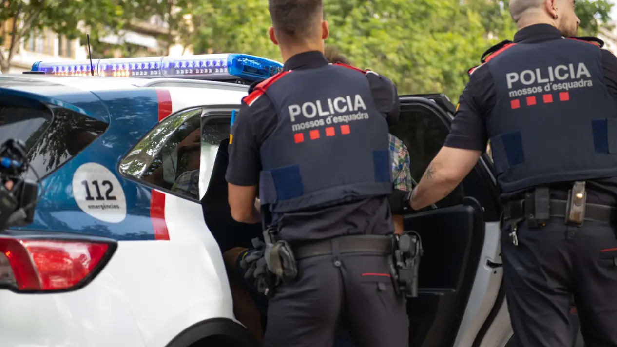 Persecución policial desde Salou culmina con cuatro detenidos magrebís y un agente herido