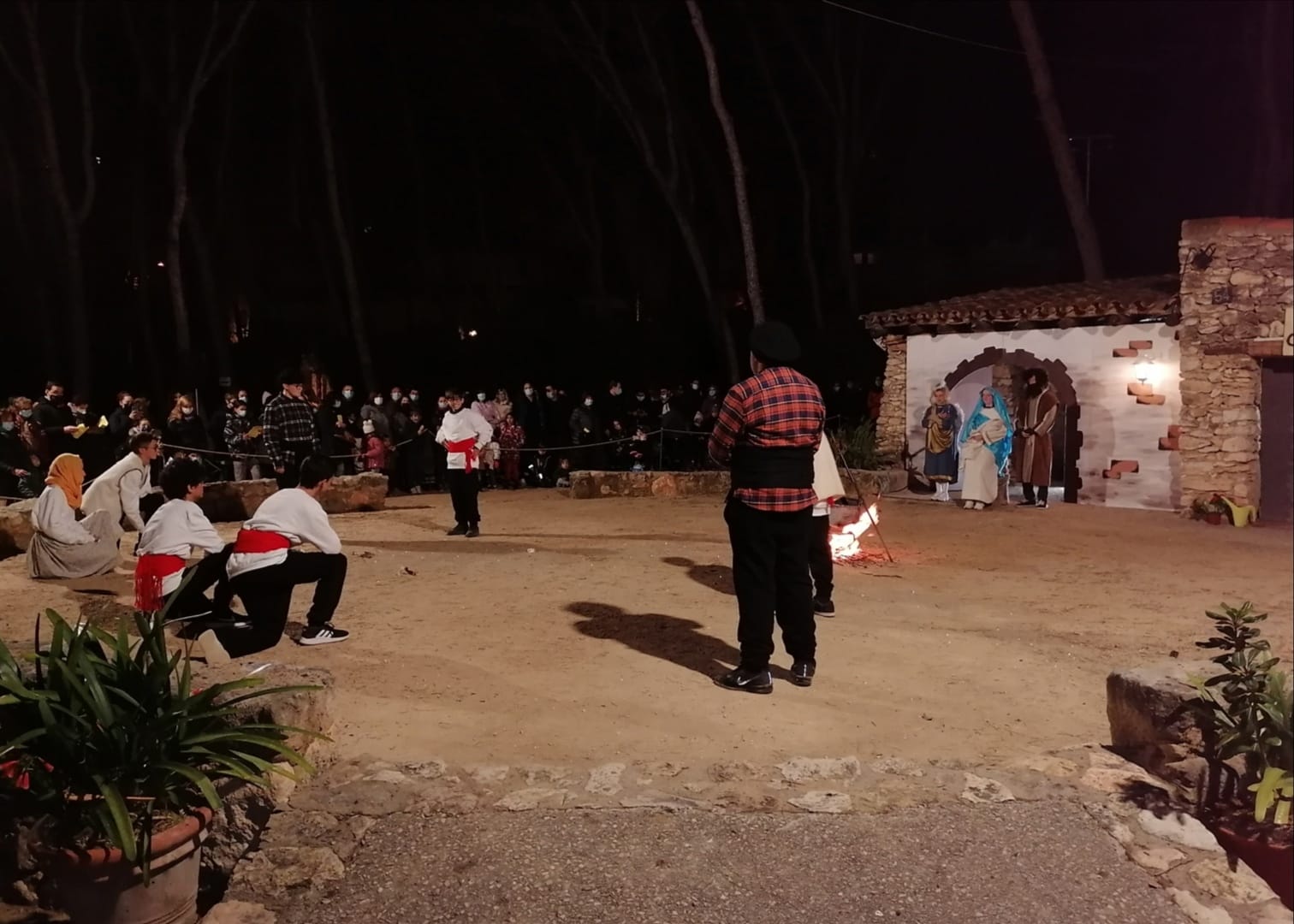 El Pesebre Viviente del Grup Esplai Salou brilló ayer en la Masía Catalana ante más de doscientos salouenses